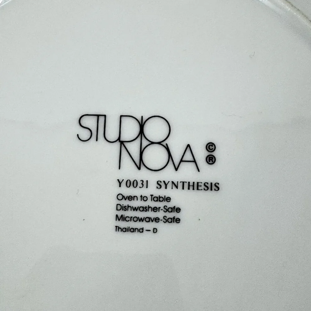 Studio Nova Synthesis Y0031 Set of 4 Salad Plates 7 3/4”
